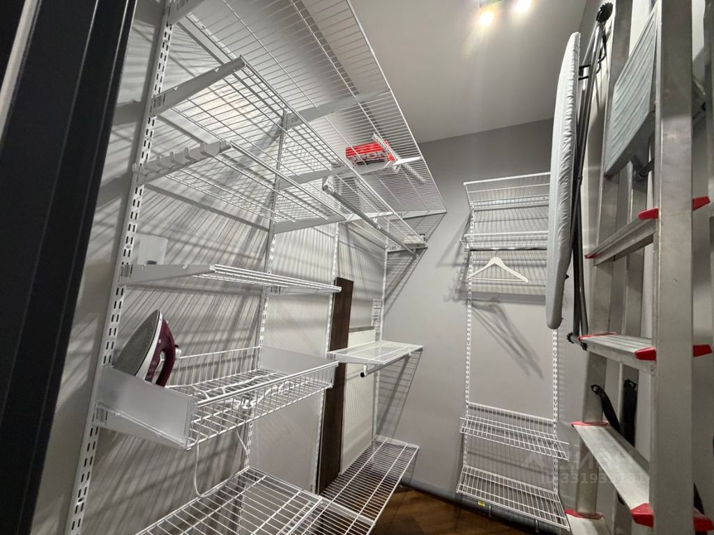 m. ZIL: Apartment, 1-rooms