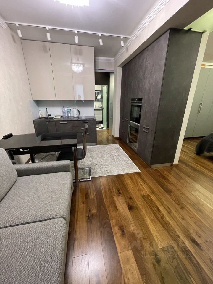 m. Trubnaya: Apartment, 2-rooms