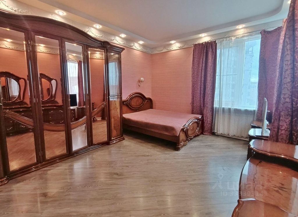 m. Oktyabrskoe pole: Apartment, 2-rooms