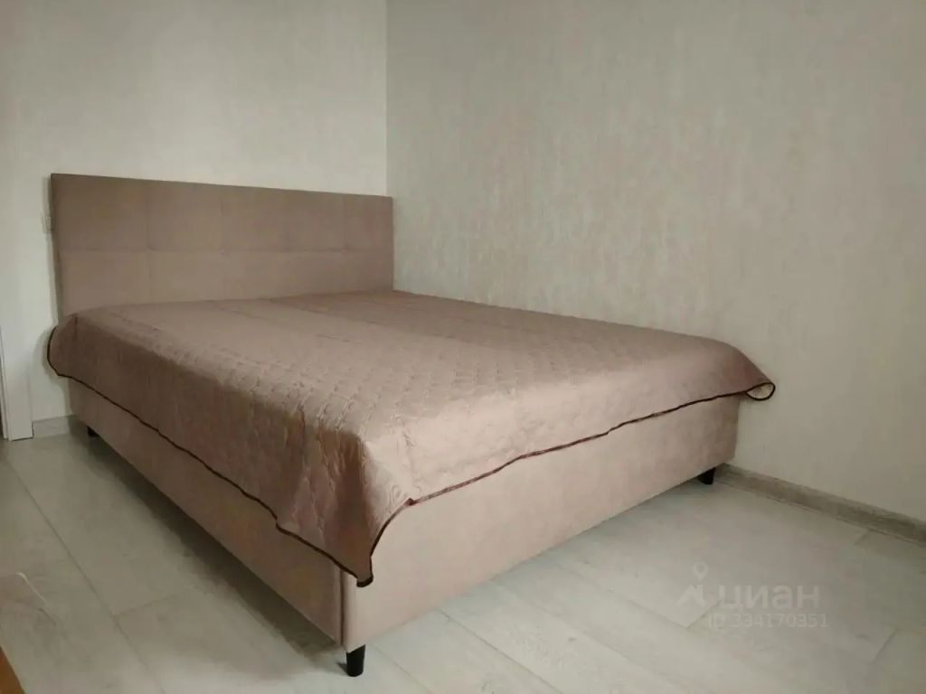 m. Pyatnitskoe shosse: Apartment, 1-rooms