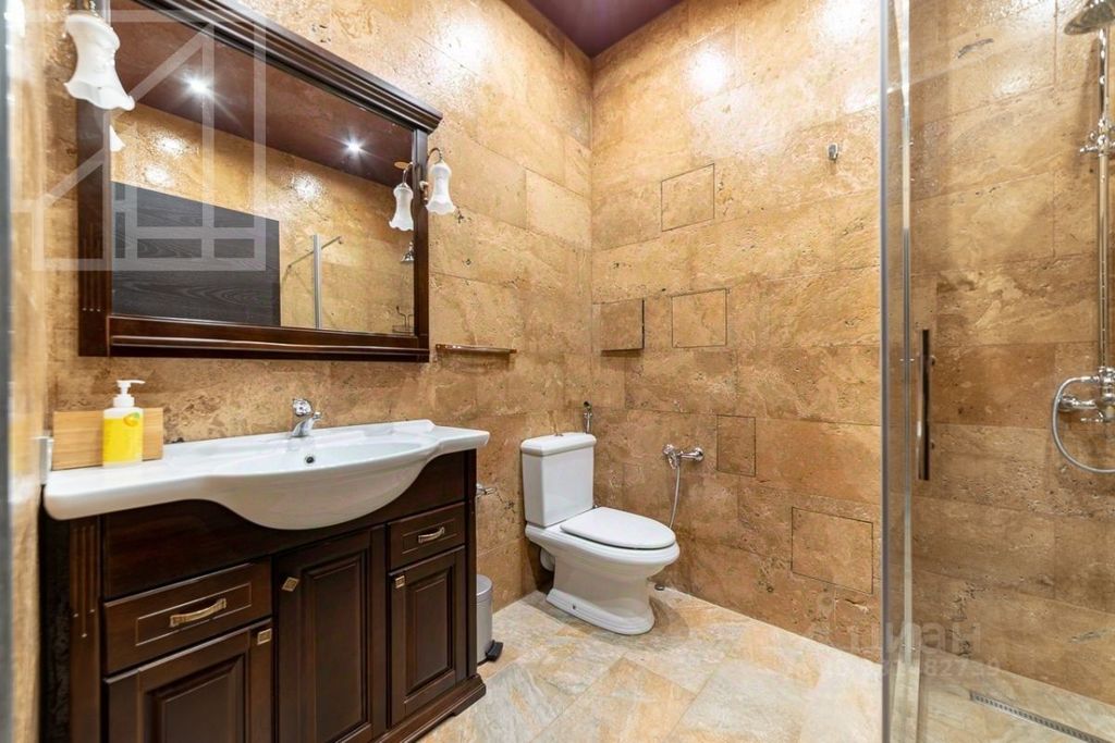 m. Aeroport: Apartment, 5-rooms
