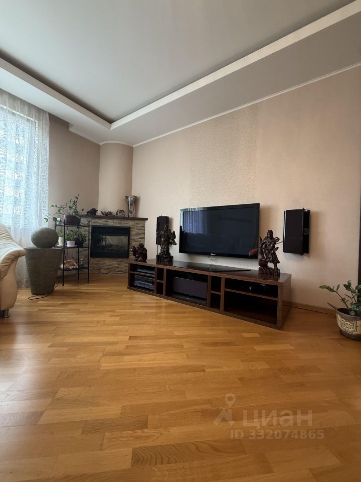 m. Zorge: Apartment, 3-rooms