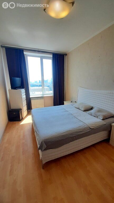 m. Oktyabrskoe pole: Apartment, 2-rooms