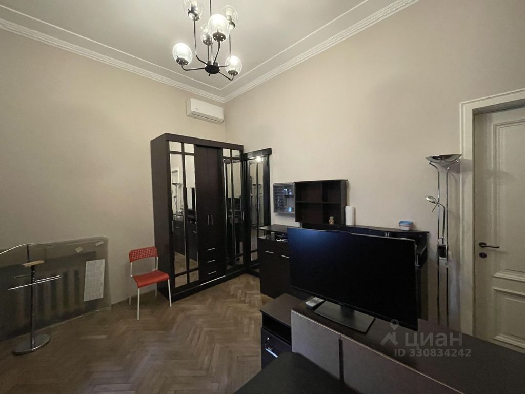 m. Mayakovskaya: Apartment, 2-rooms