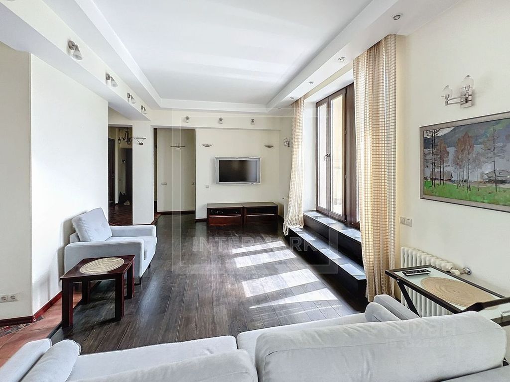 m. Kitay-gorod: Apartment, 3-rooms