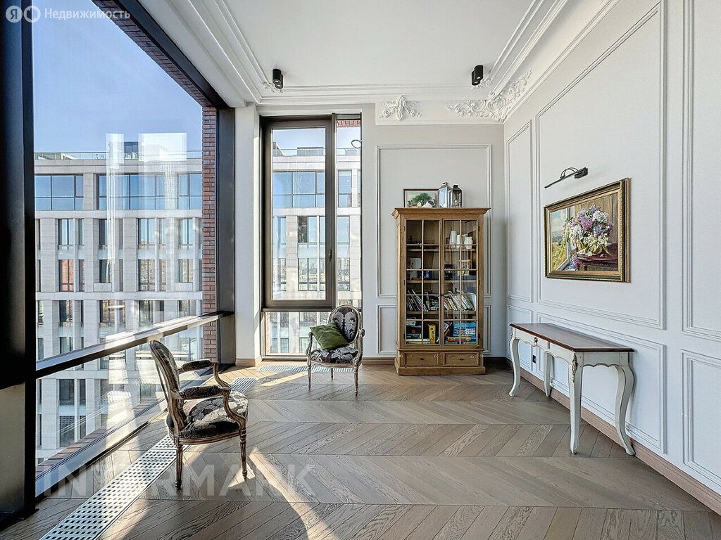 m. Mendeleevskaya: Apartment, 4-rooms