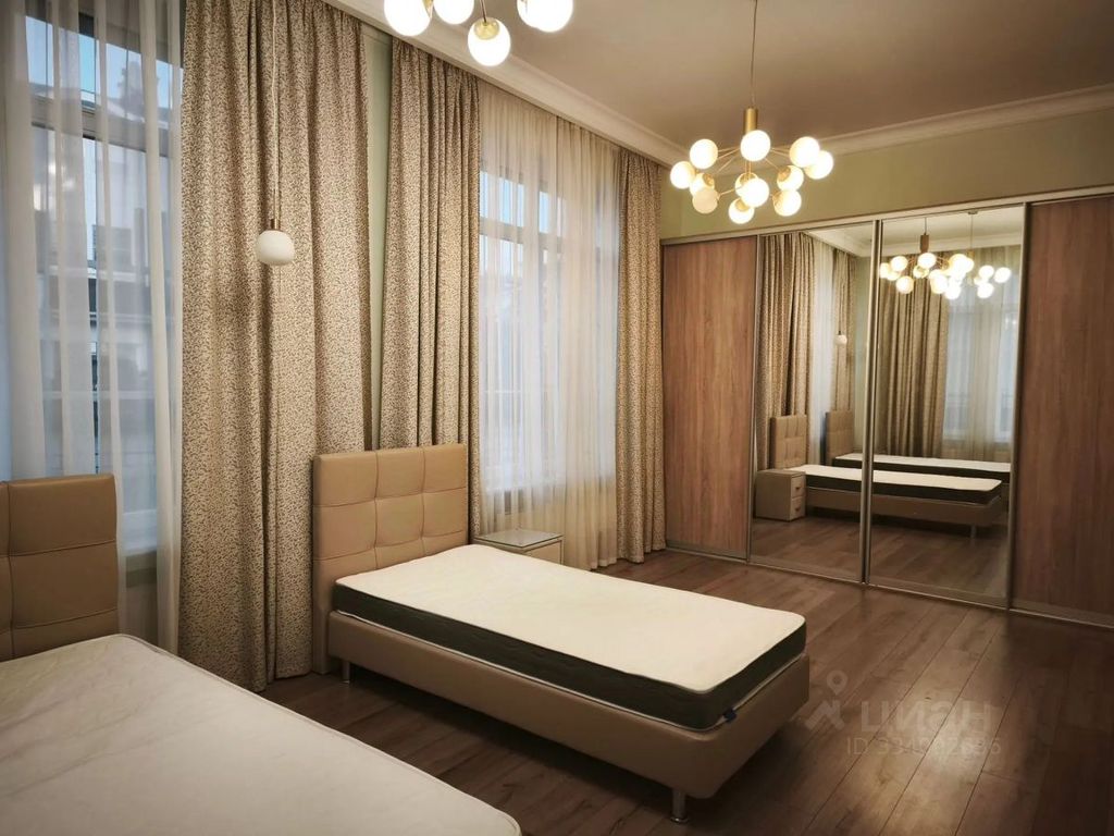 m. Fiztekh: Apartment, 2-rooms