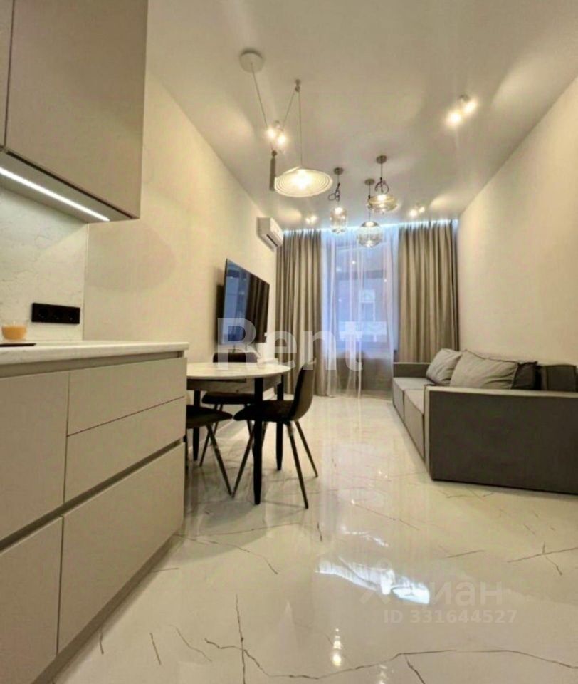 m. ZIL: Apartment, 2-rooms