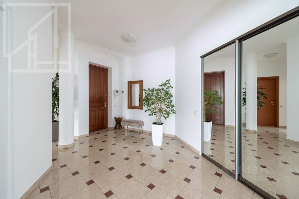 m. Park kultury: Apartment, 4-rooms
