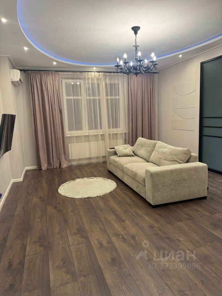 m. Narodnoe Opolchenie: Apartment, 2-rooms