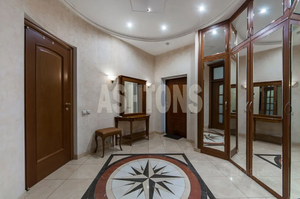 m. Arbatskaya: Apartment, 4-rooms