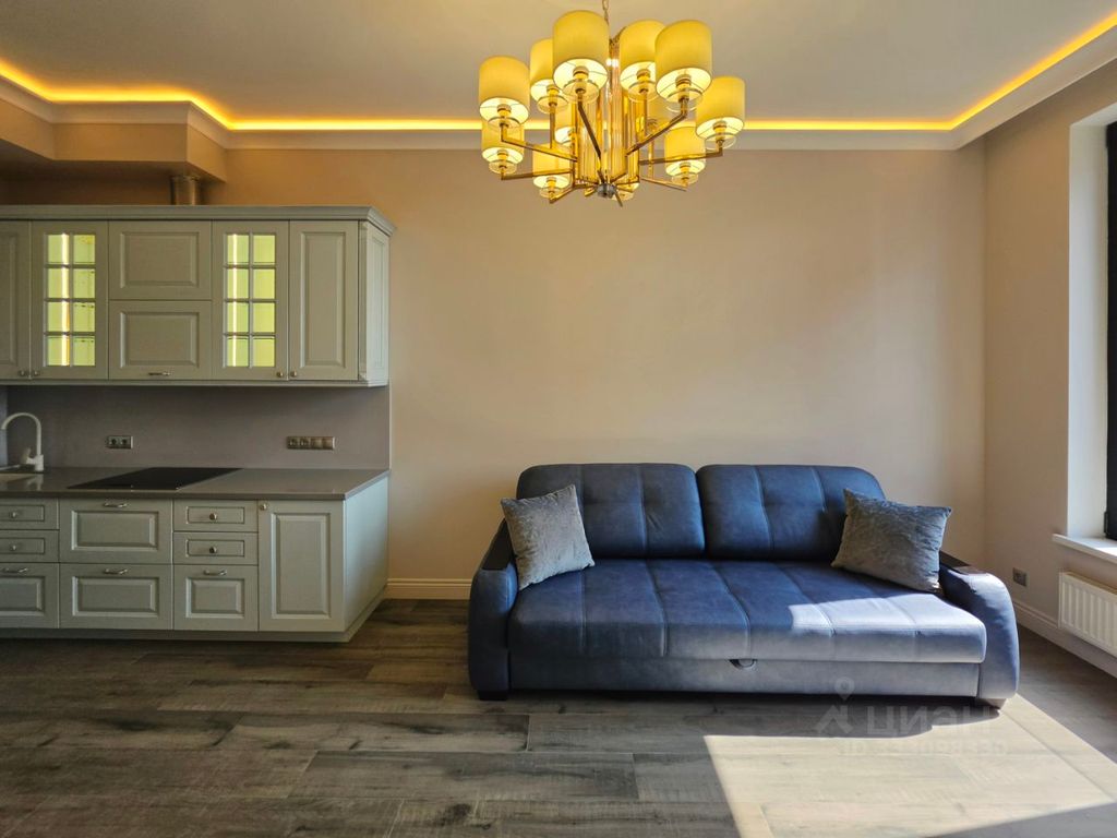 m. ZIL: Apartment, 1-rooms