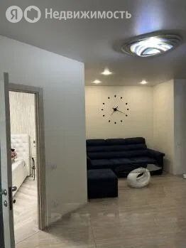 m. ZIL: Apartment, 1-rooms