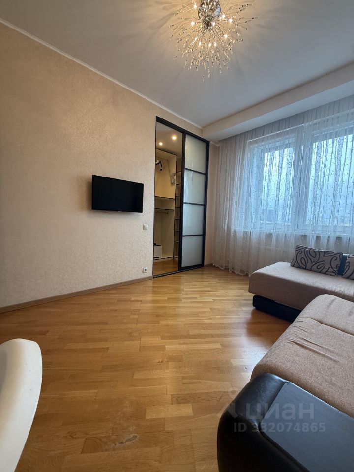 m. Zorge: Apartment, 3-rooms