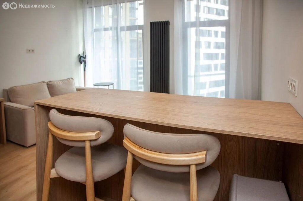 m. Zorge: Apartment, studio