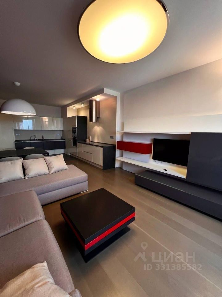 m. Oktyabrskoe pole: Apartment, 2-rooms