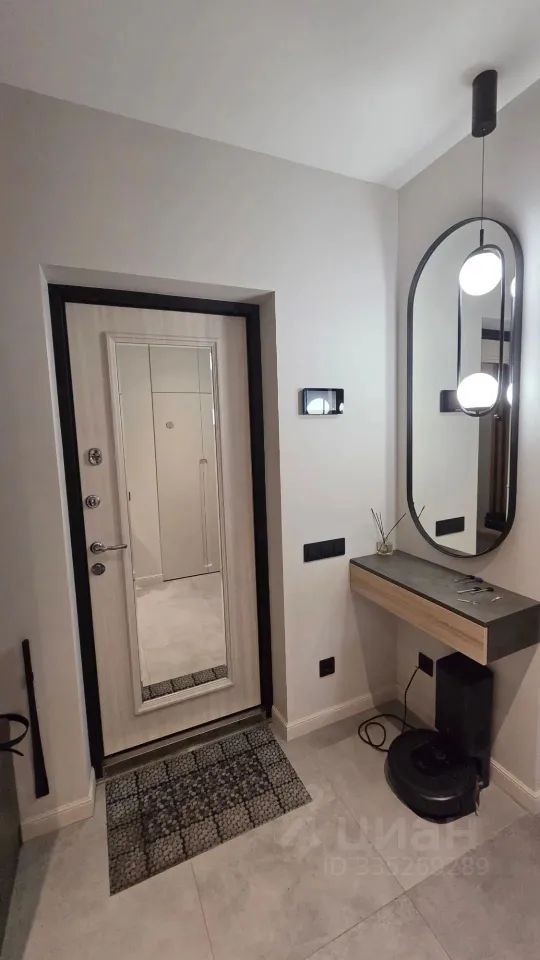 m. Ploschad trekh vokzalov: Apartment, 2-rooms