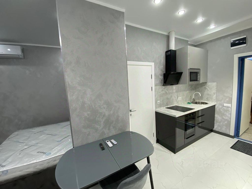 m. Aminyevskaya: Apartment, studio
