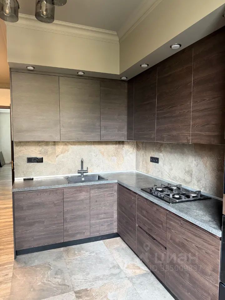 m. Ulitsa 1905 goda: Apartment, 3-rooms
