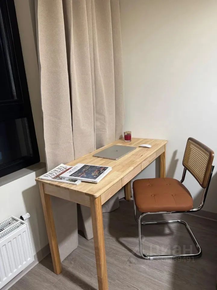 m. Maryina Roscha: Apartment, studio
