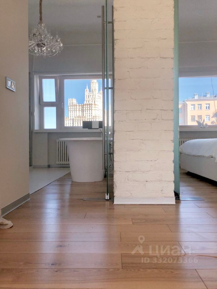 m. Barrikadnaya: Apartment, 2-rooms