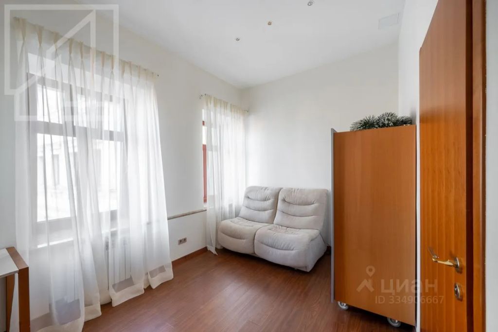 m. Trubnaya: Apartment, 3-rooms