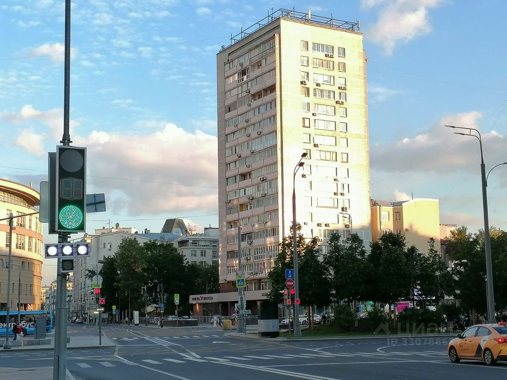 m. Mayakovskaya: Apartment, 1-rooms