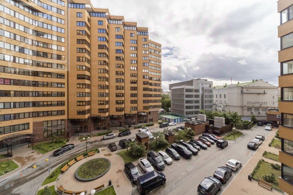 m. Smolenskaya: Apartment, 4-rooms