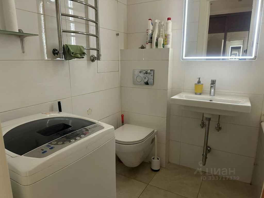 m. Narodnoe Opolchenie: Apartment, 1-rooms