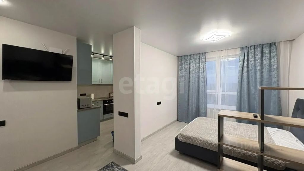m. Lukhmanovskaya: Apartment, 1-rooms