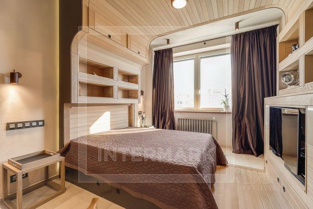 m. Smolenskaya: Apartment, 3-rooms