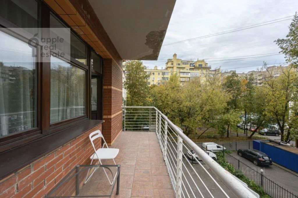 m. Mayakovskaya: Apartment, 2-rooms