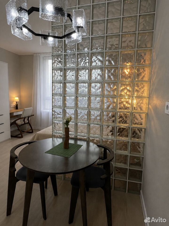 m. Maryina Roscha: Apartment, studio