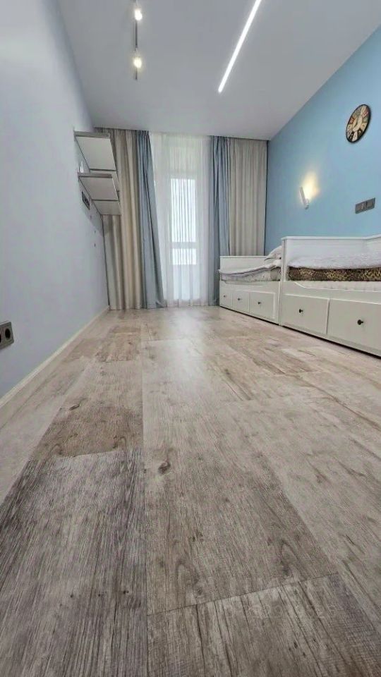 m. Pyatnitskoe shosse: Apartment, 3-rooms