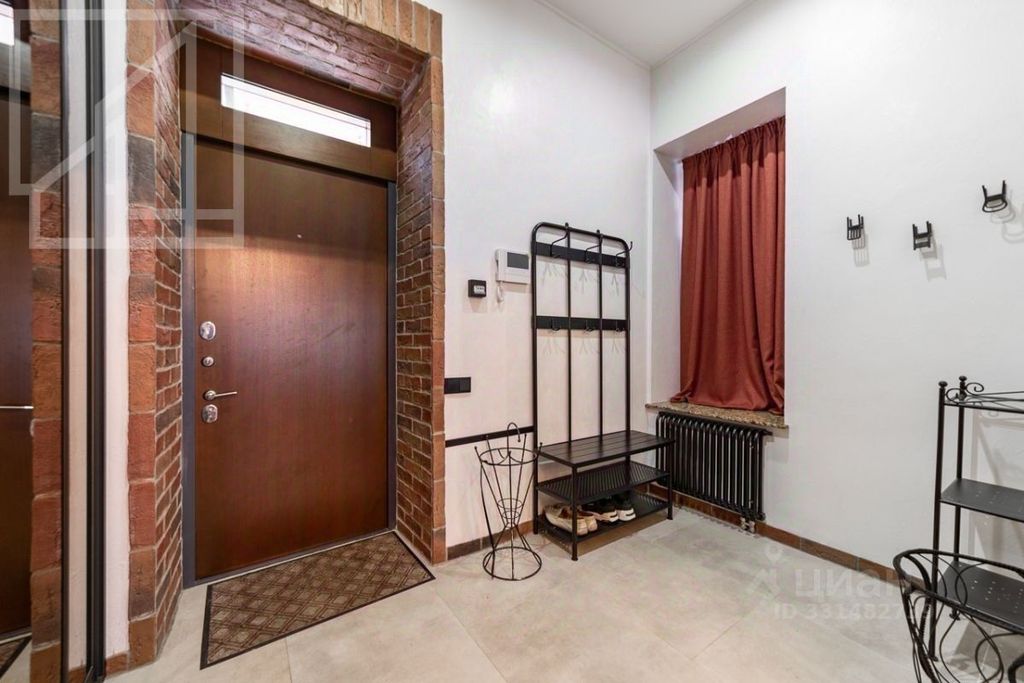 m. Aeroport: Apartment, 5-rooms