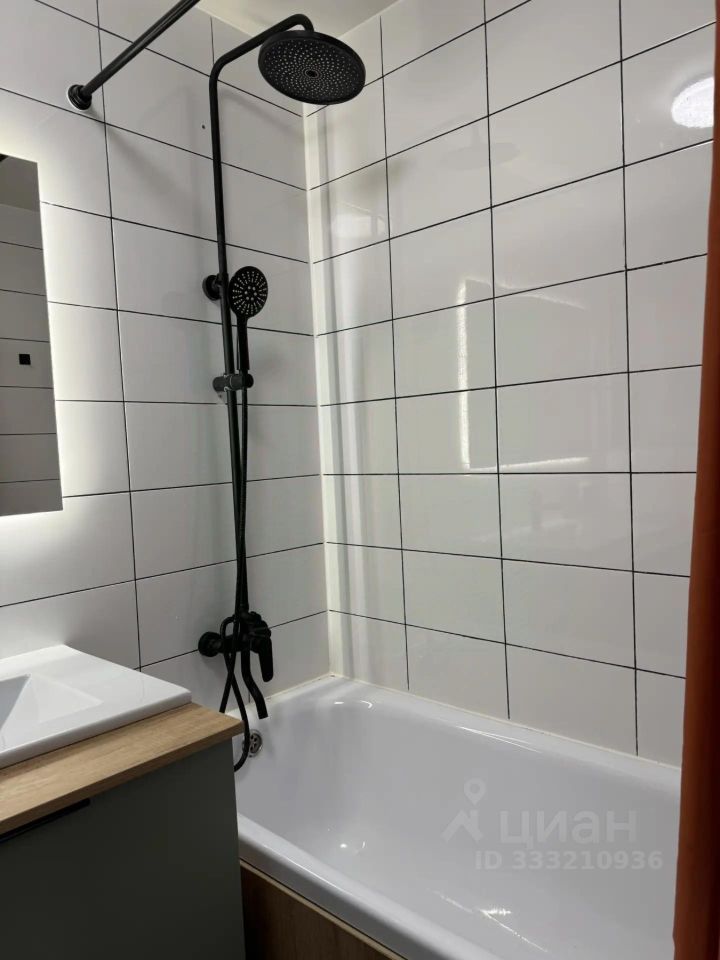 m. Aminyevskaya: Apartment, 1-rooms