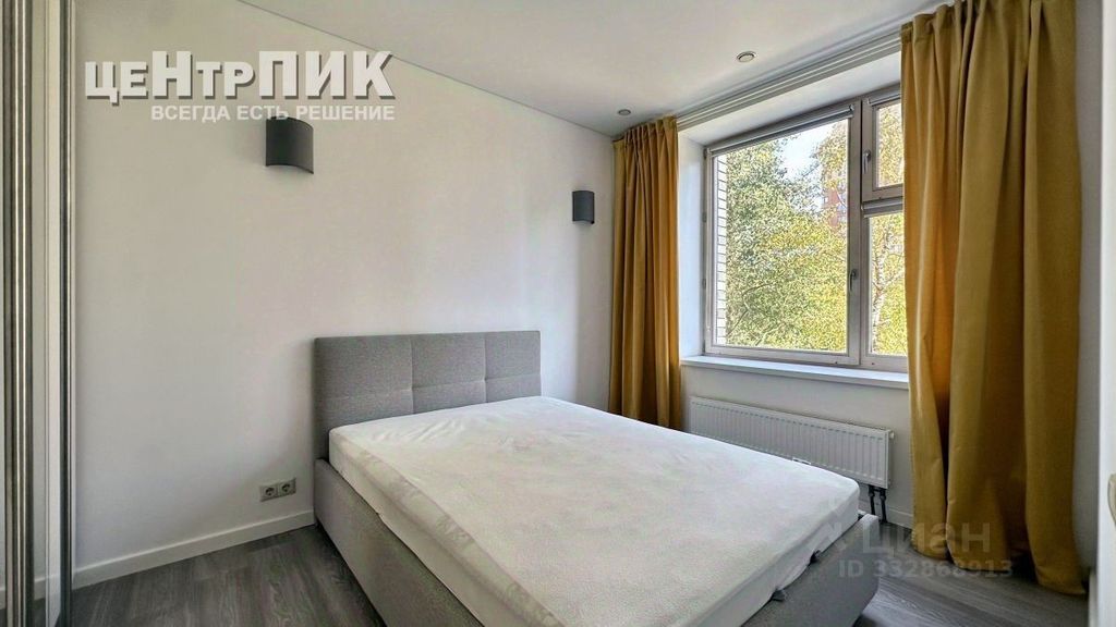 m. Narodnoe Opolchenie: Apartment, 1-rooms