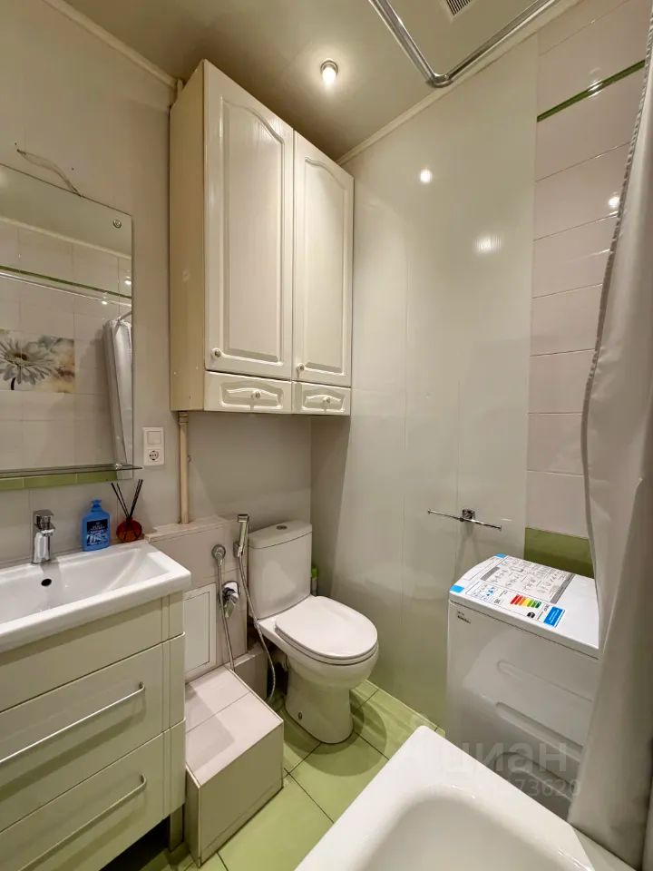 m. Ulitsa 1905 goda: Apartment, 2-rooms