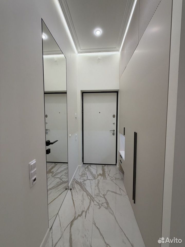 m. ZIL: Apartment, 1-rooms