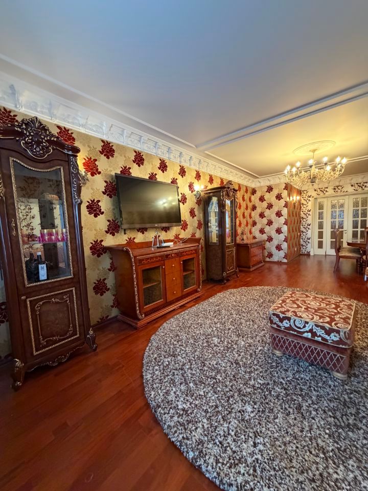 m. Khimki: Apartment, 3-rooms