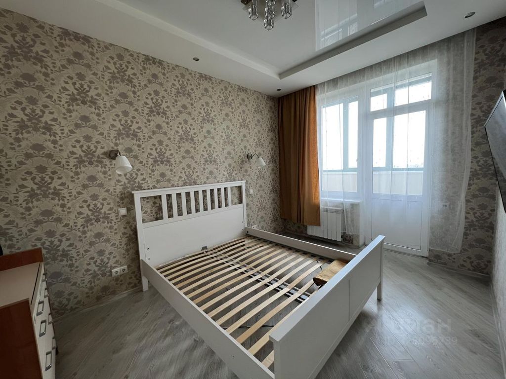 m. Krasnogorskaya: Apartment, 3-rooms