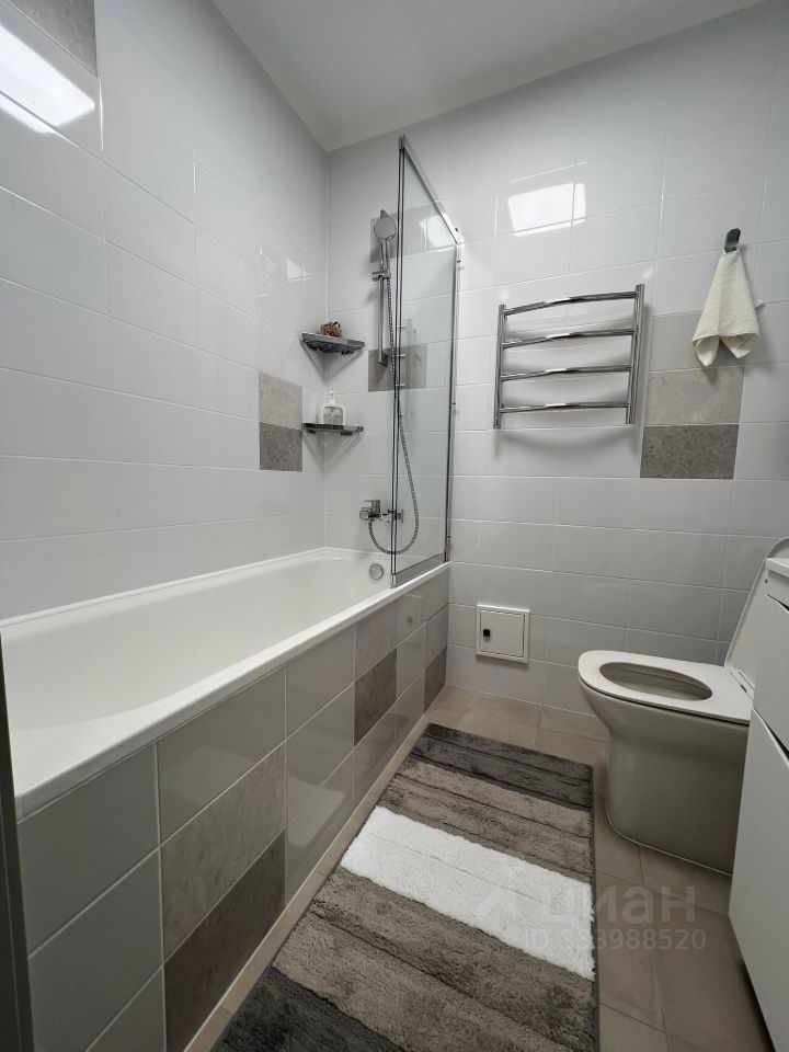 m. Kuzminki: Apartment, 2-rooms