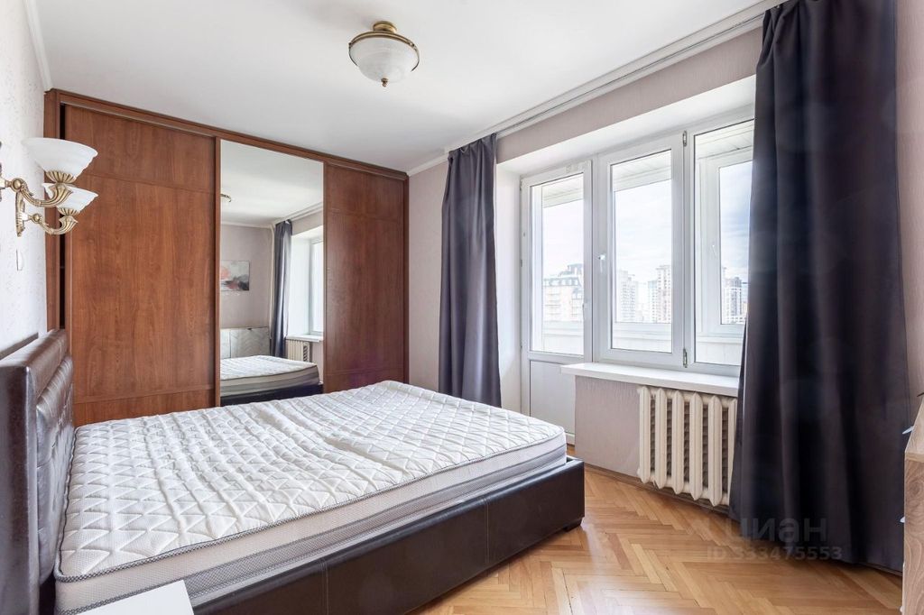 m. Barrikadnaya: Apartment, 2-rooms