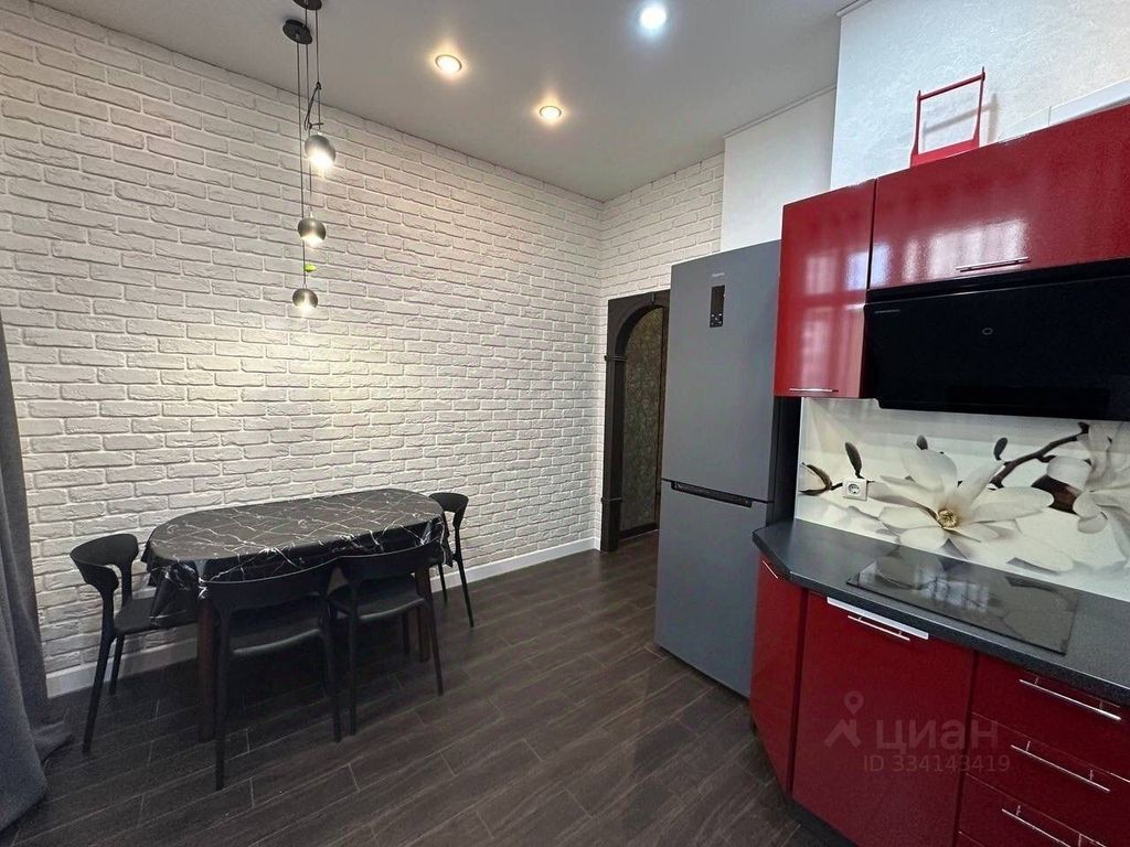m. Fabrichnaya: Apartment, 3-rooms