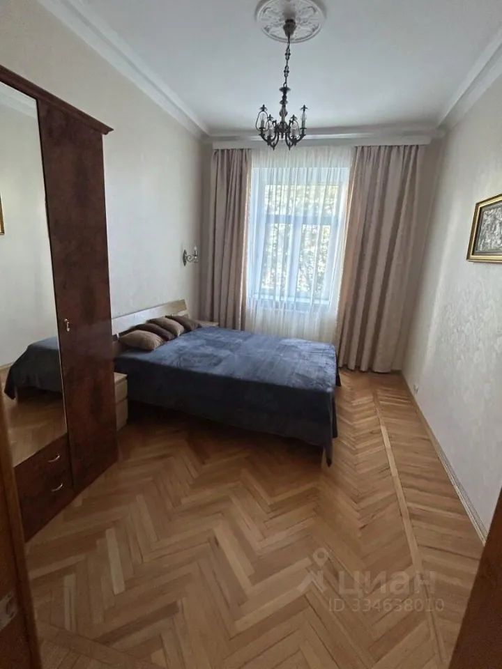 m. Okhotny ryad: Apartment, 2-rooms