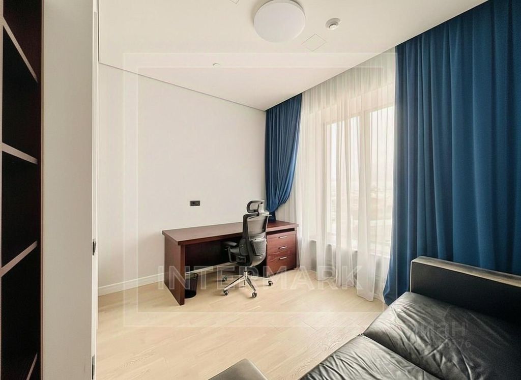 m. Chkalovskaya: Apartment, 3-rooms