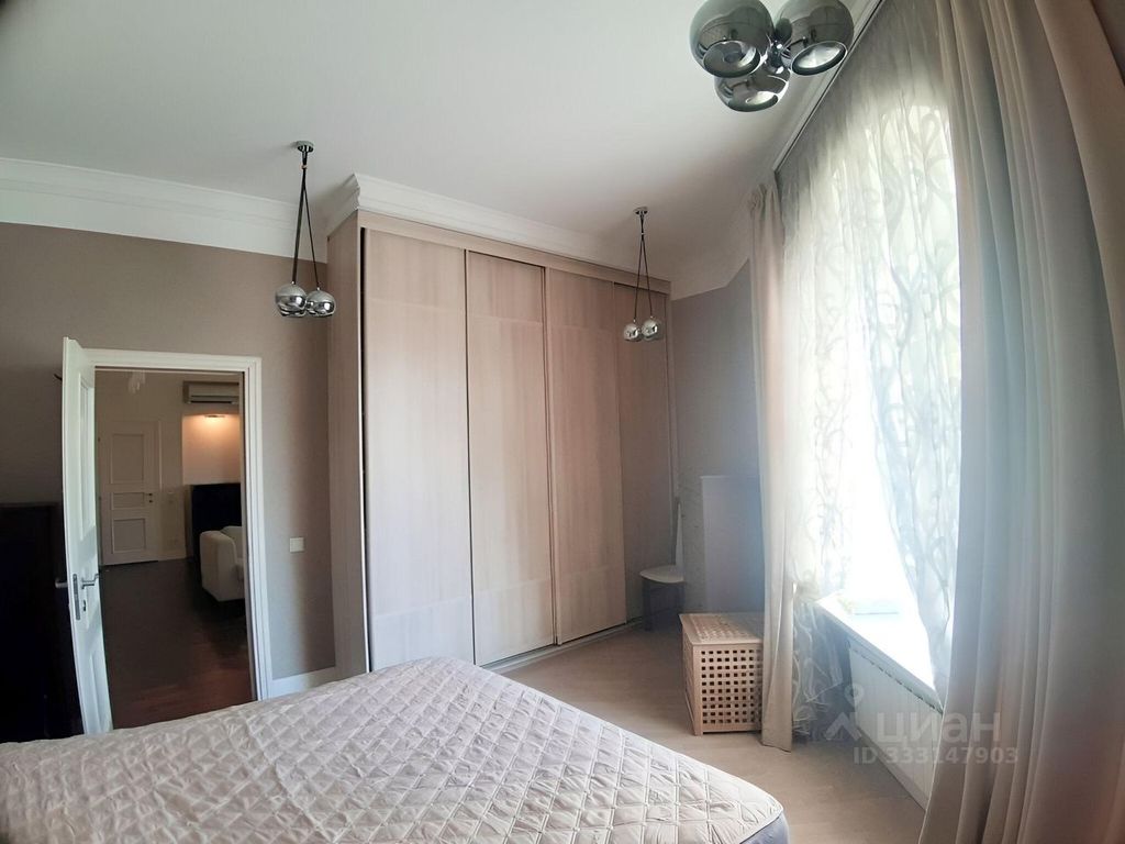 m. Smolenskaya: Apartment, 2-rooms