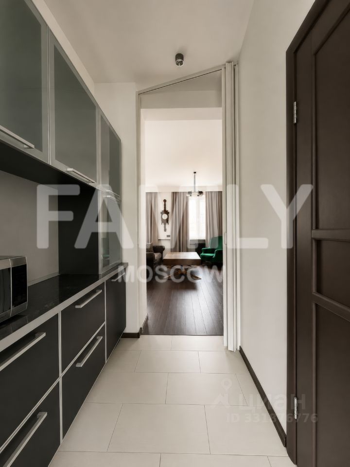 m. Mayakovskaya: Apartment, 2-rooms