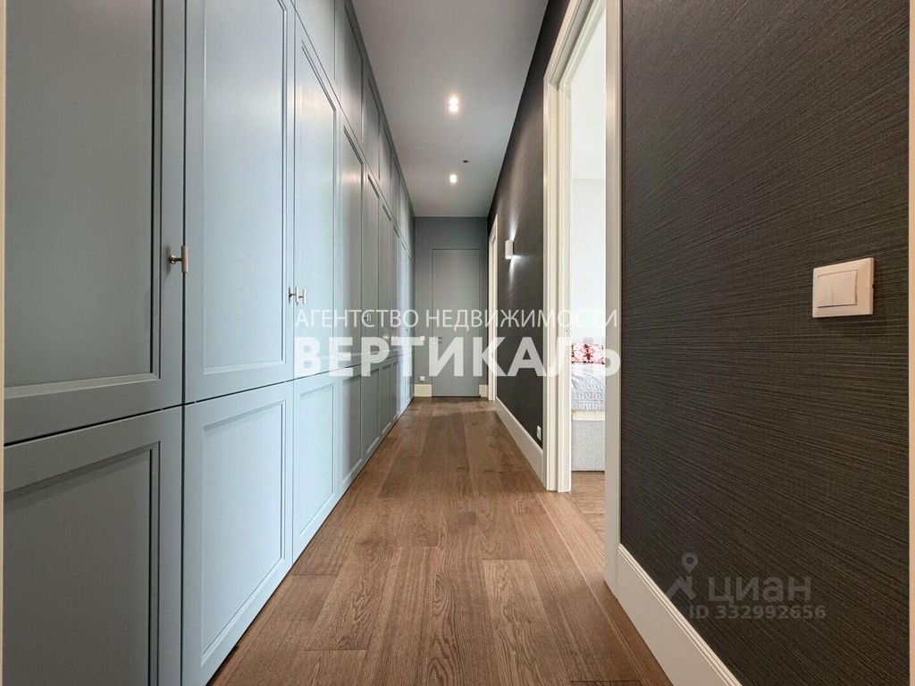 m. Delovoy tsentr (Vystavochnaya): Apartment, 5-rooms