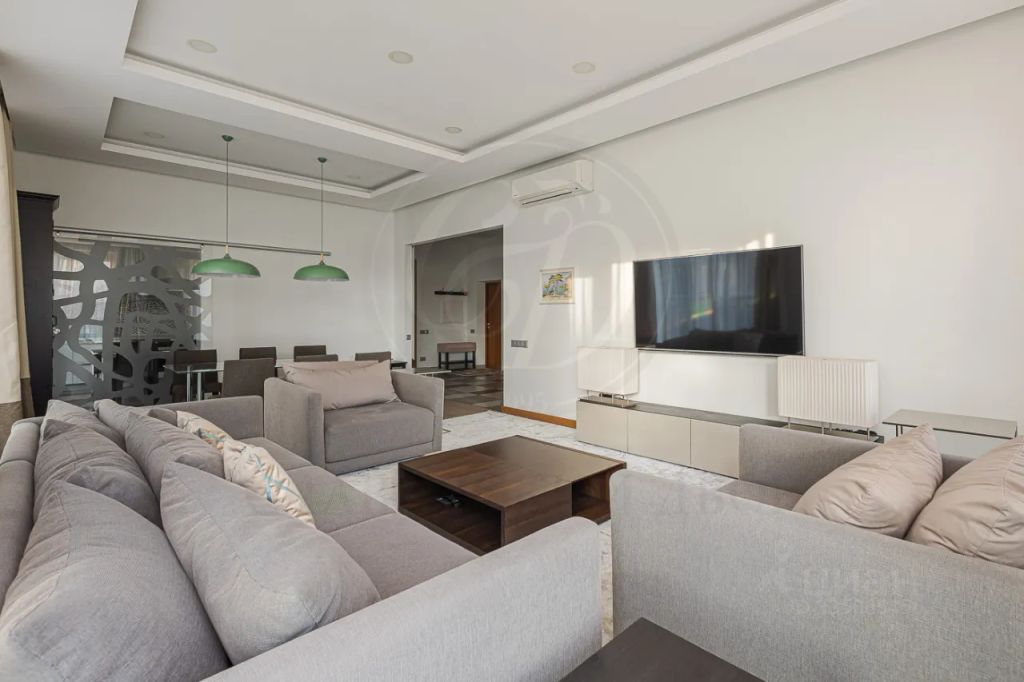 m. Smolenskaya: Apartment, 4-rooms